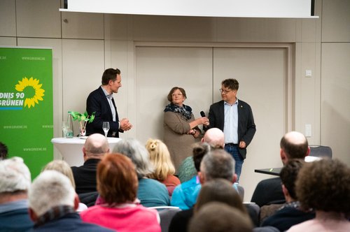 Adelheid Horneber und Andreas Goetz führen durch den Abend